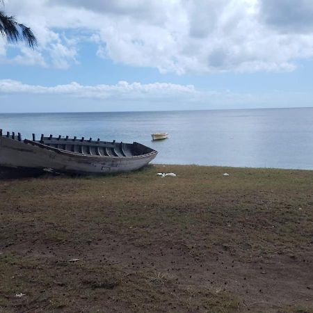 Jolie Villa Santa Avec Piscine Pointe-aux-Piments Bagian luar foto