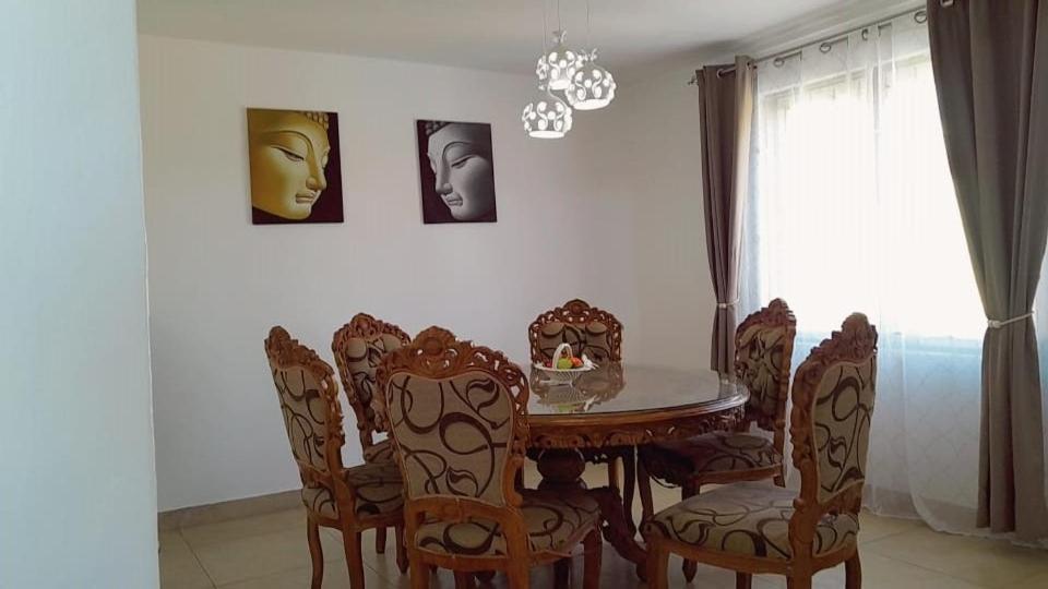 Jolie Villa Santa Avec Piscine Pointe-aux-Piments Bagian luar foto