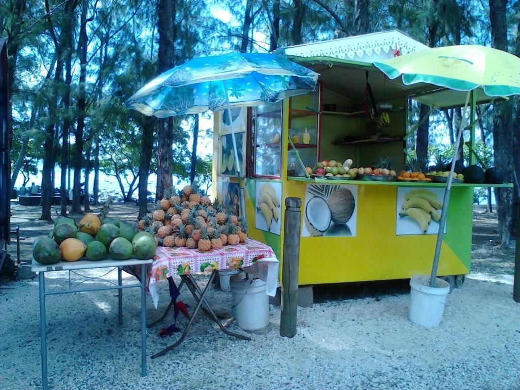Jolie Villa Santa Avec Piscine Pointe-aux-Piments Ruang foto