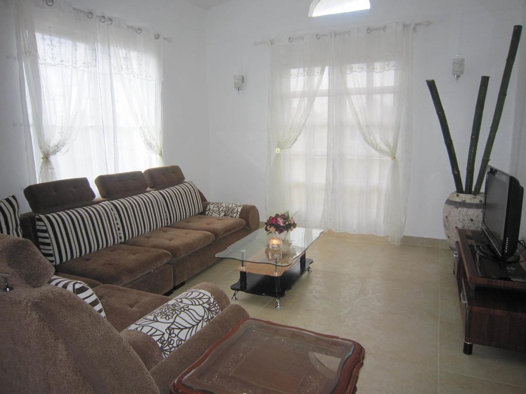 Jolie Villa Santa Avec Piscine Pointe-aux-Piments Ruang foto