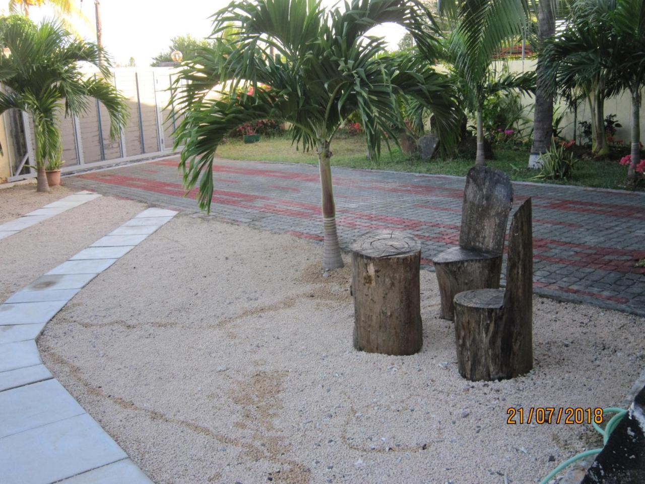 Jolie Villa Santa Avec Piscine Pointe-aux-Piments Bagian luar foto